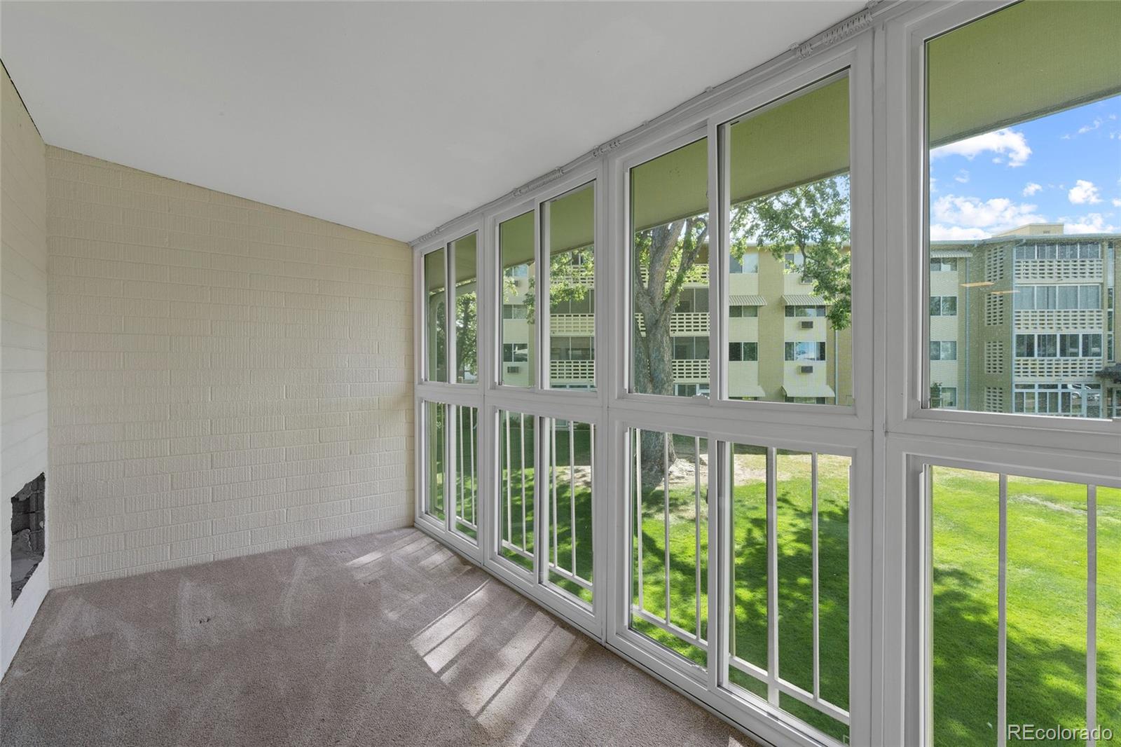 600 S Clinton Street Unit: 2B