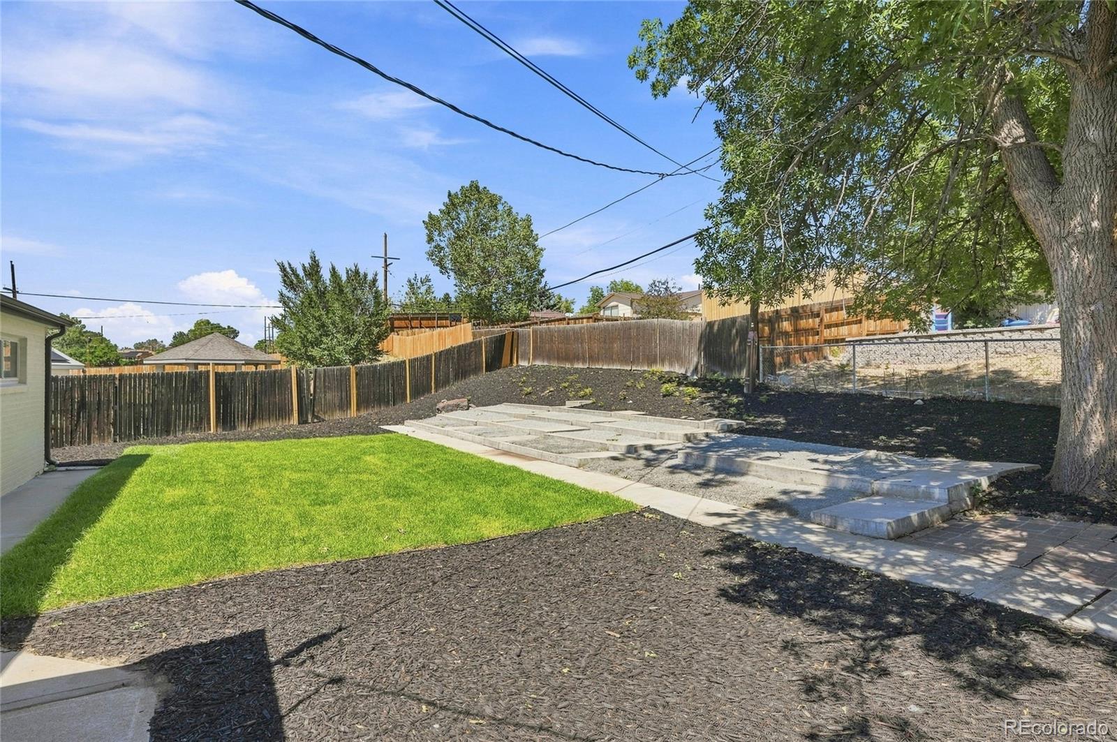 1430 Locust Place