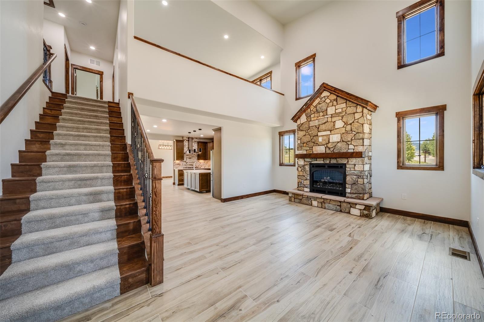 817 Saddle Ridge Circle
