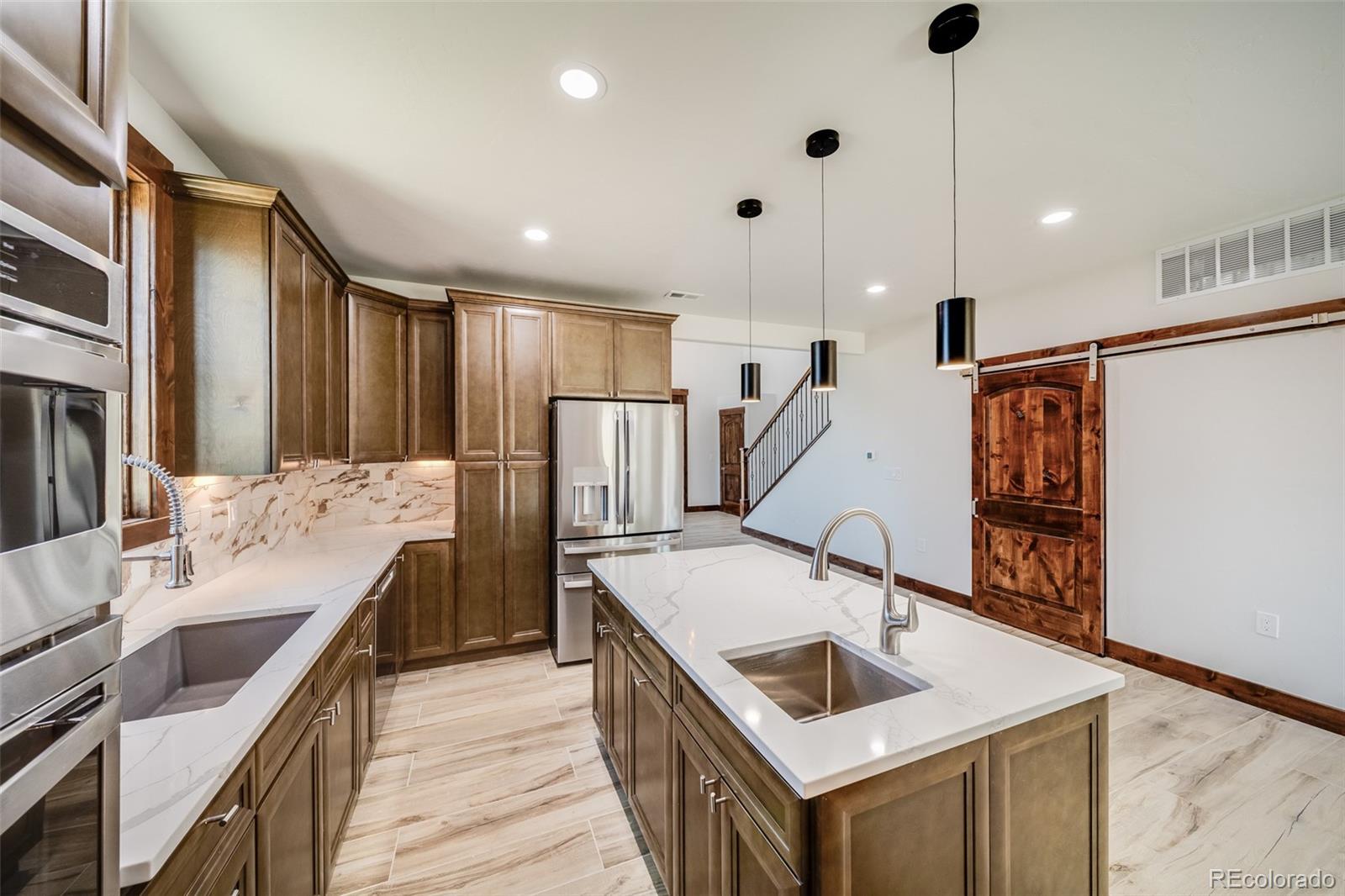 817 Saddle Ridge Circle
