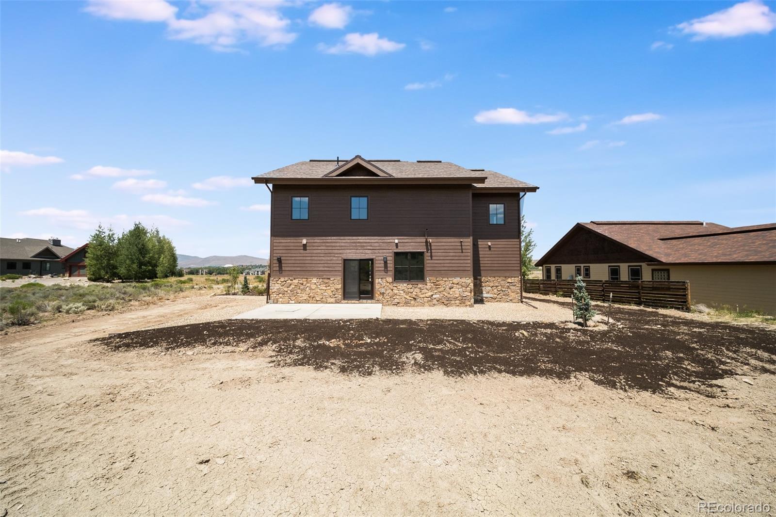 817 Saddle Ridge Circle