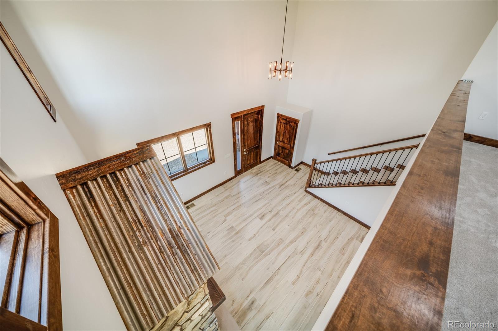 817 Saddle Ridge Circle