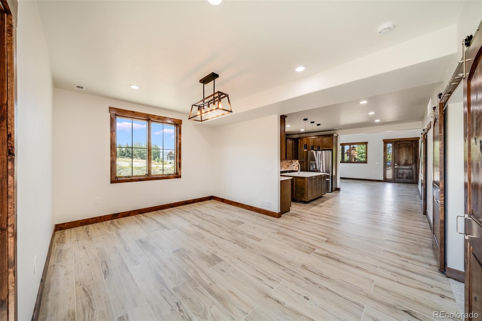 817 Saddle Ridge Circle