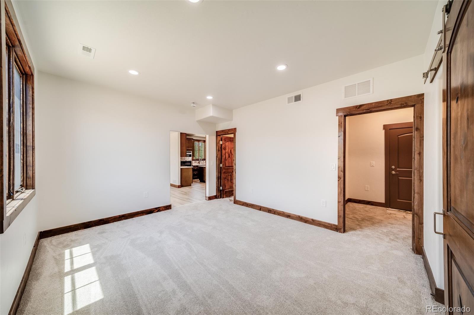 817 Saddle Ridge Circle