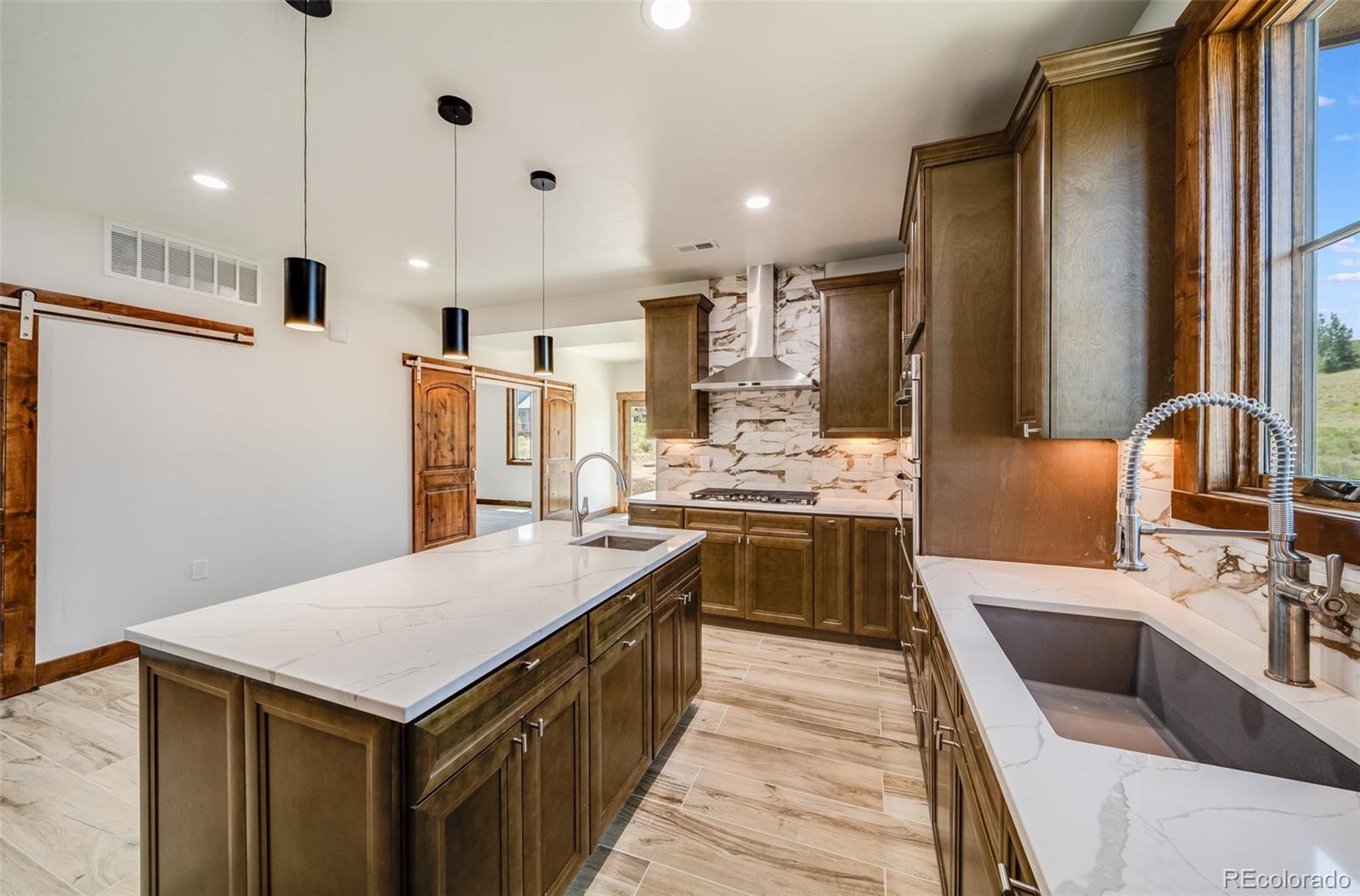 817 Saddle Ridge Circle