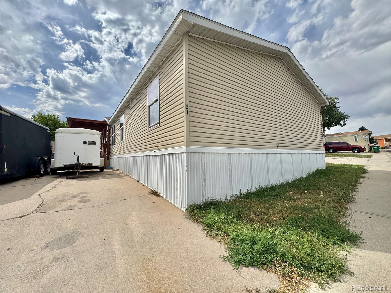 1201 W Thonrton Parkway