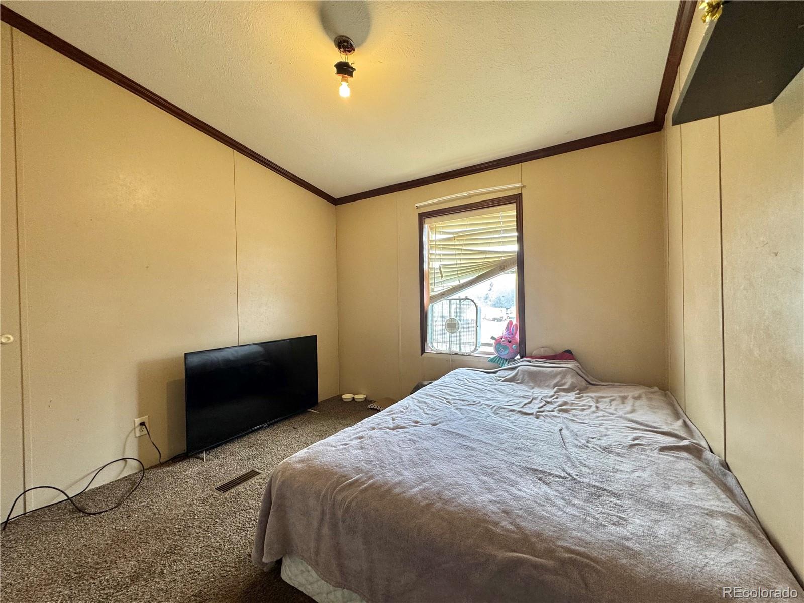 1201 W Thonrton Parkway