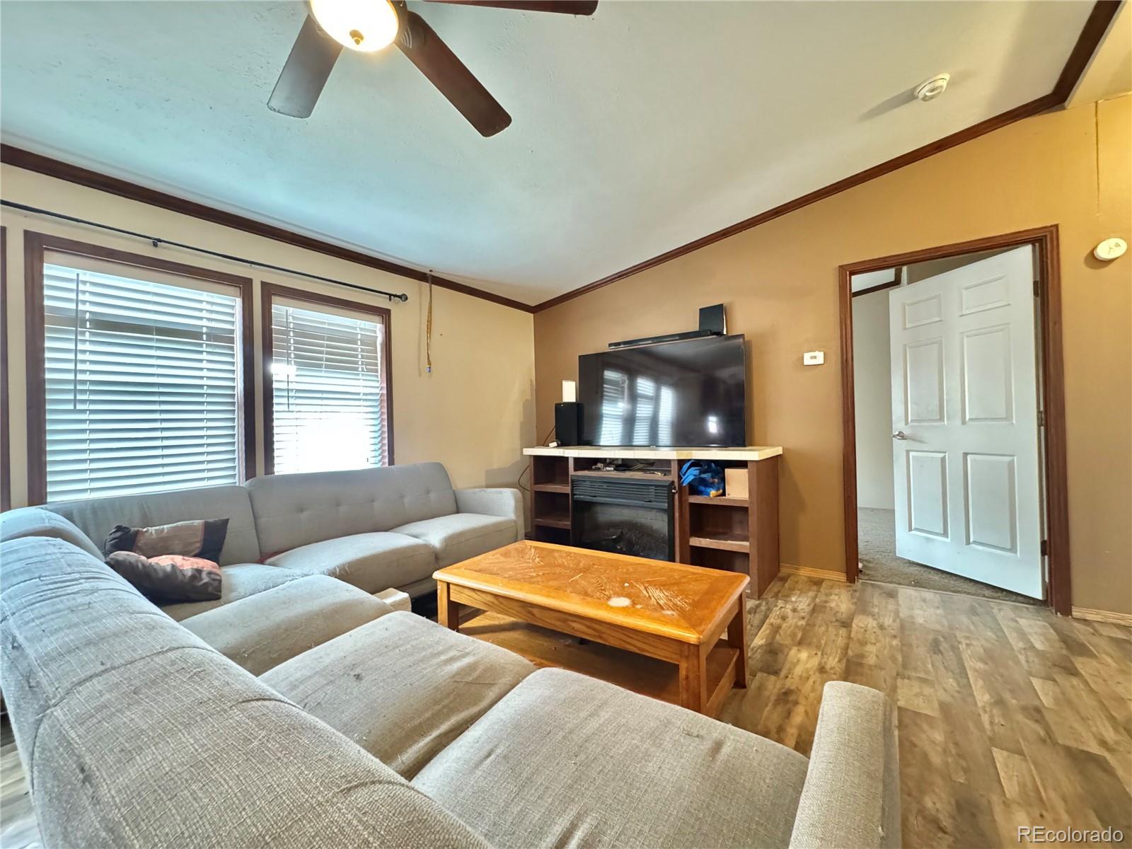 1201 W Thonrton Parkway