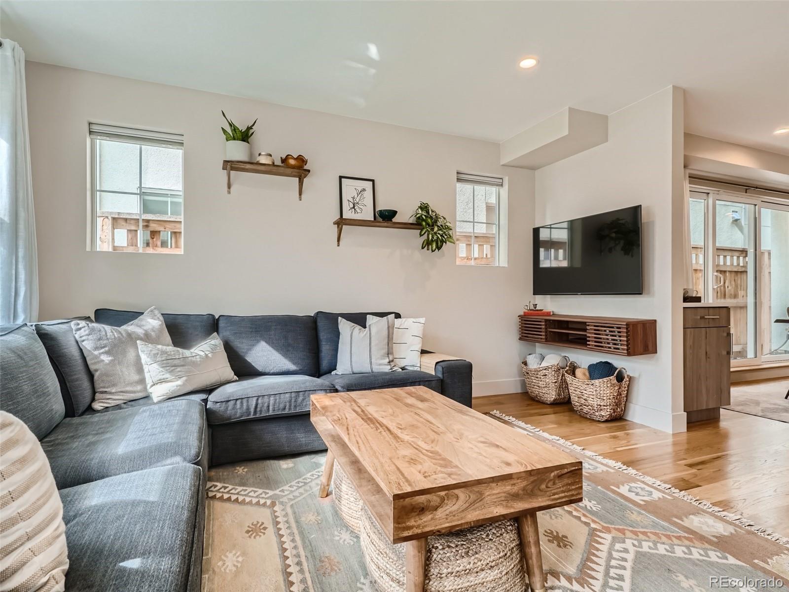 1342 N Zenobia Street