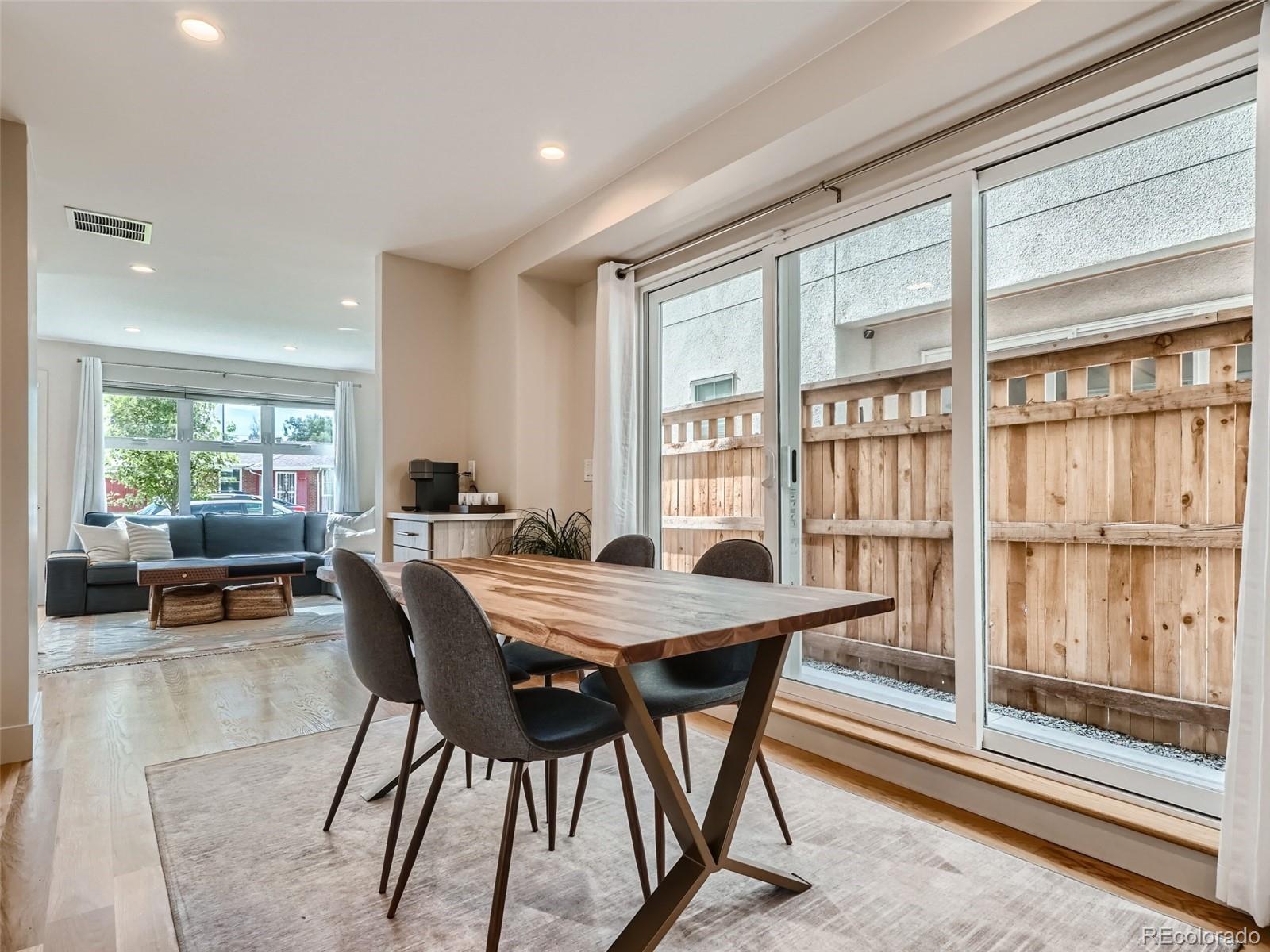 1342 N Zenobia Street