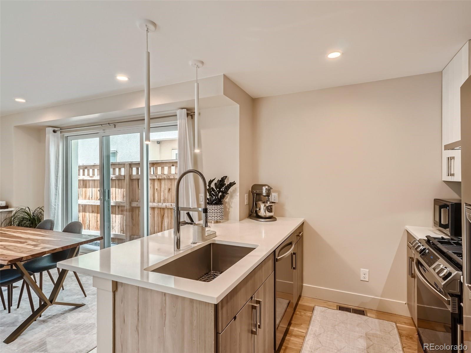 1342 N Zenobia Street