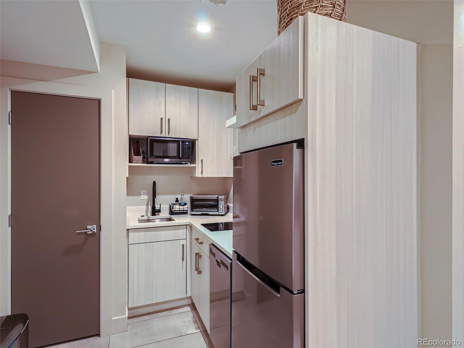 1342 N Zenobia Street