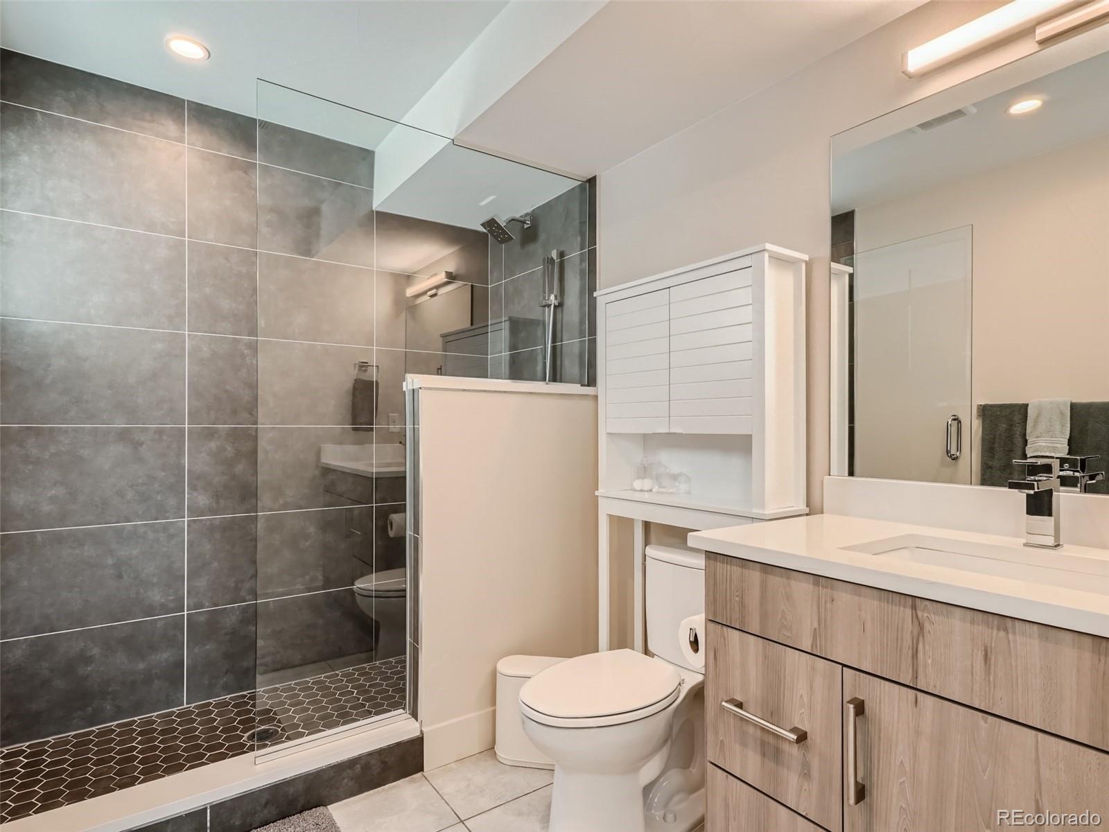 1342 N Zenobia Street