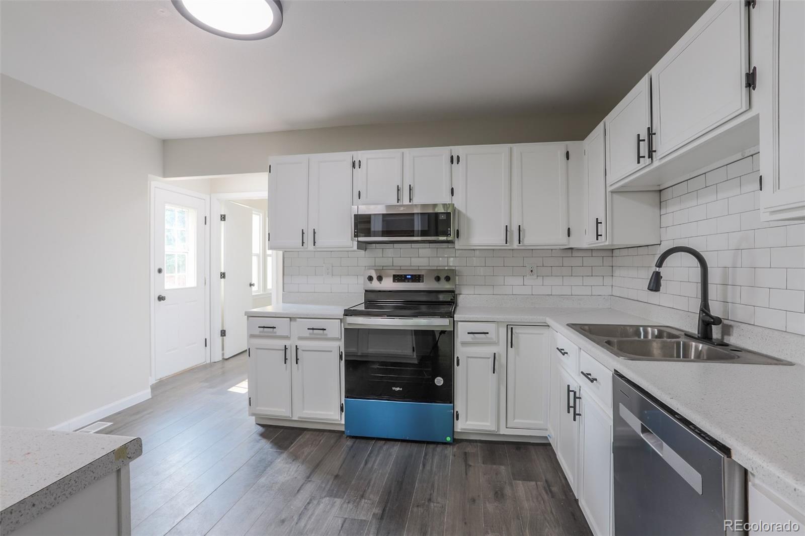 3460 Laredo Lane Unit: F1