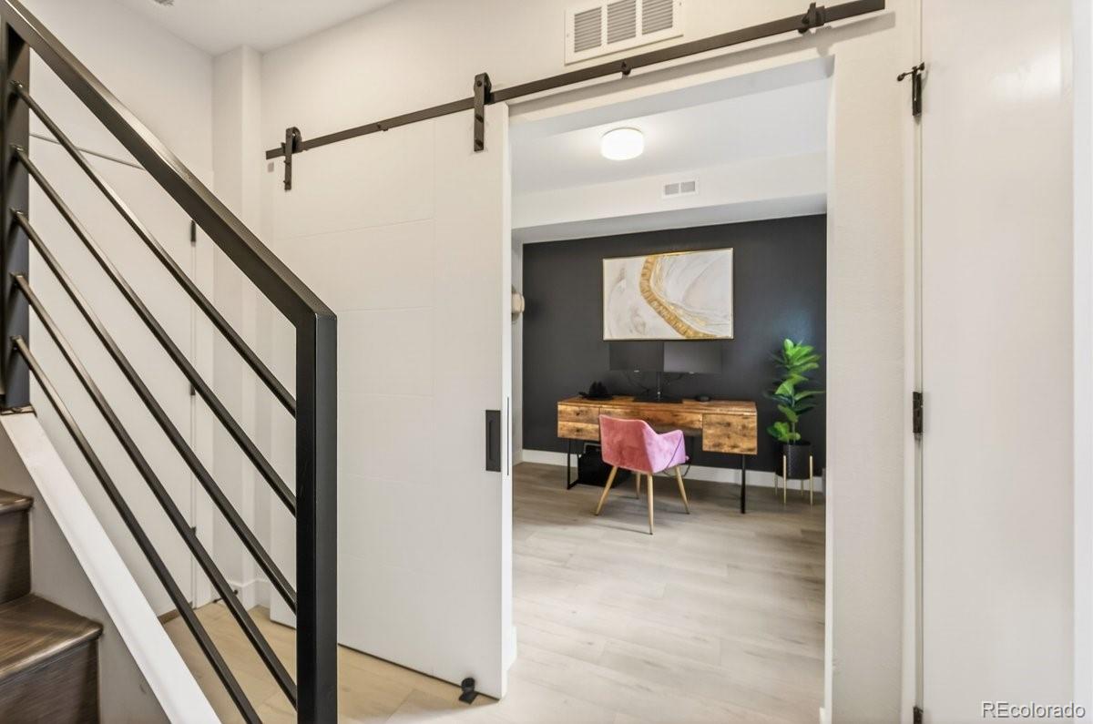 2836 W 25th Avenue Unit: 3