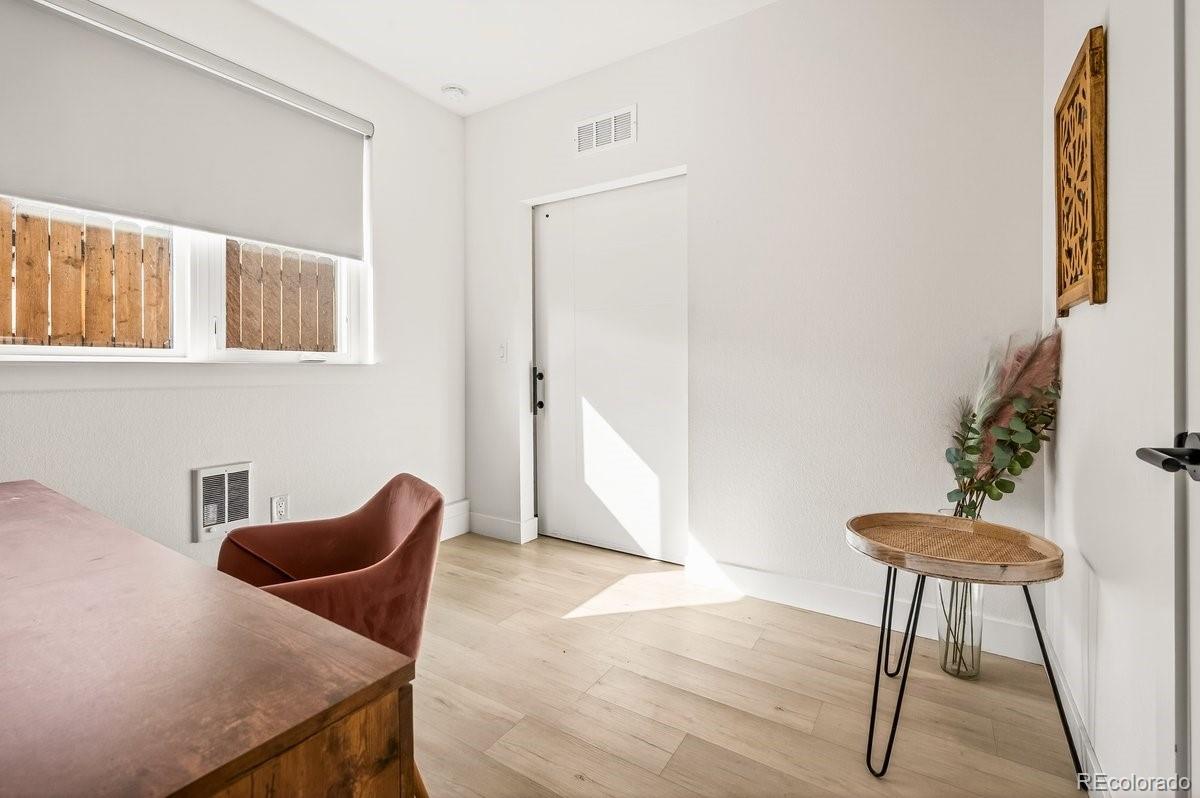 2836 W 25th Avenue Unit: 3