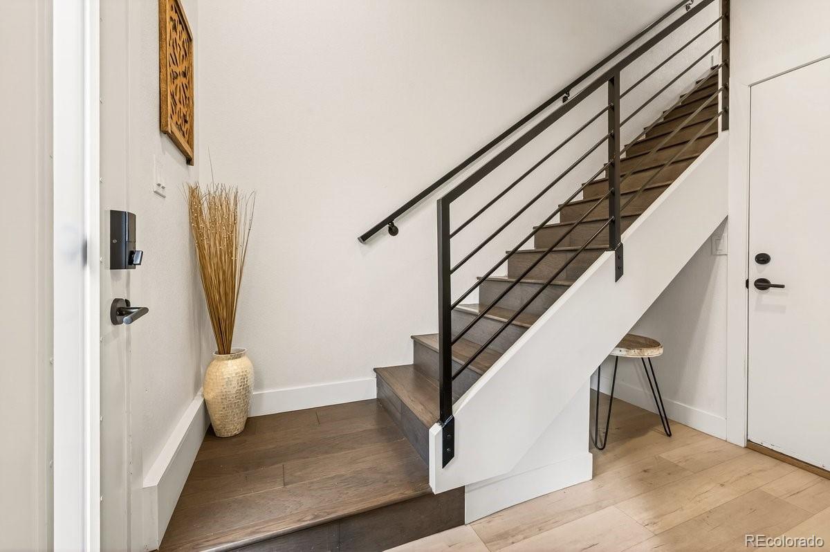 2836 W 25th Avenue Unit: 3