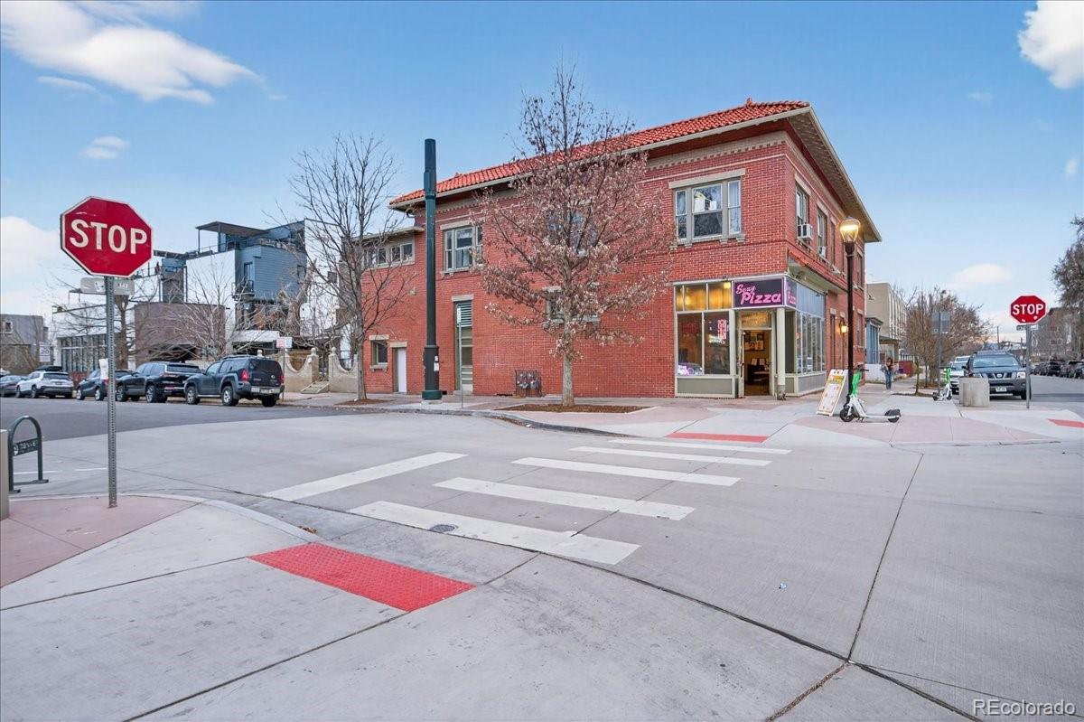 2836 W 25th Avenue Unit: 3