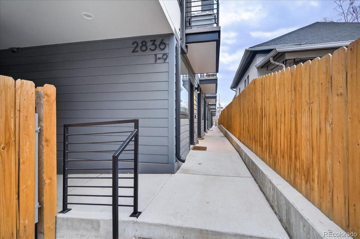 2836 W 25th Avenue Unit: 3