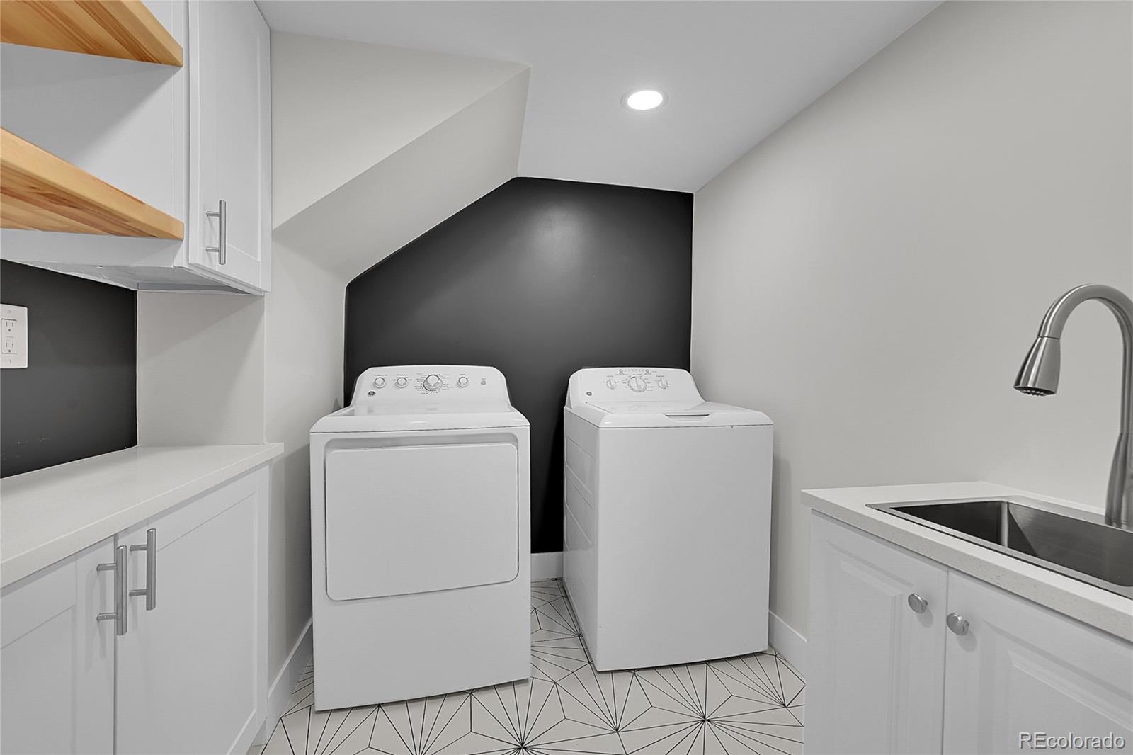 1908 S Lincoln Street