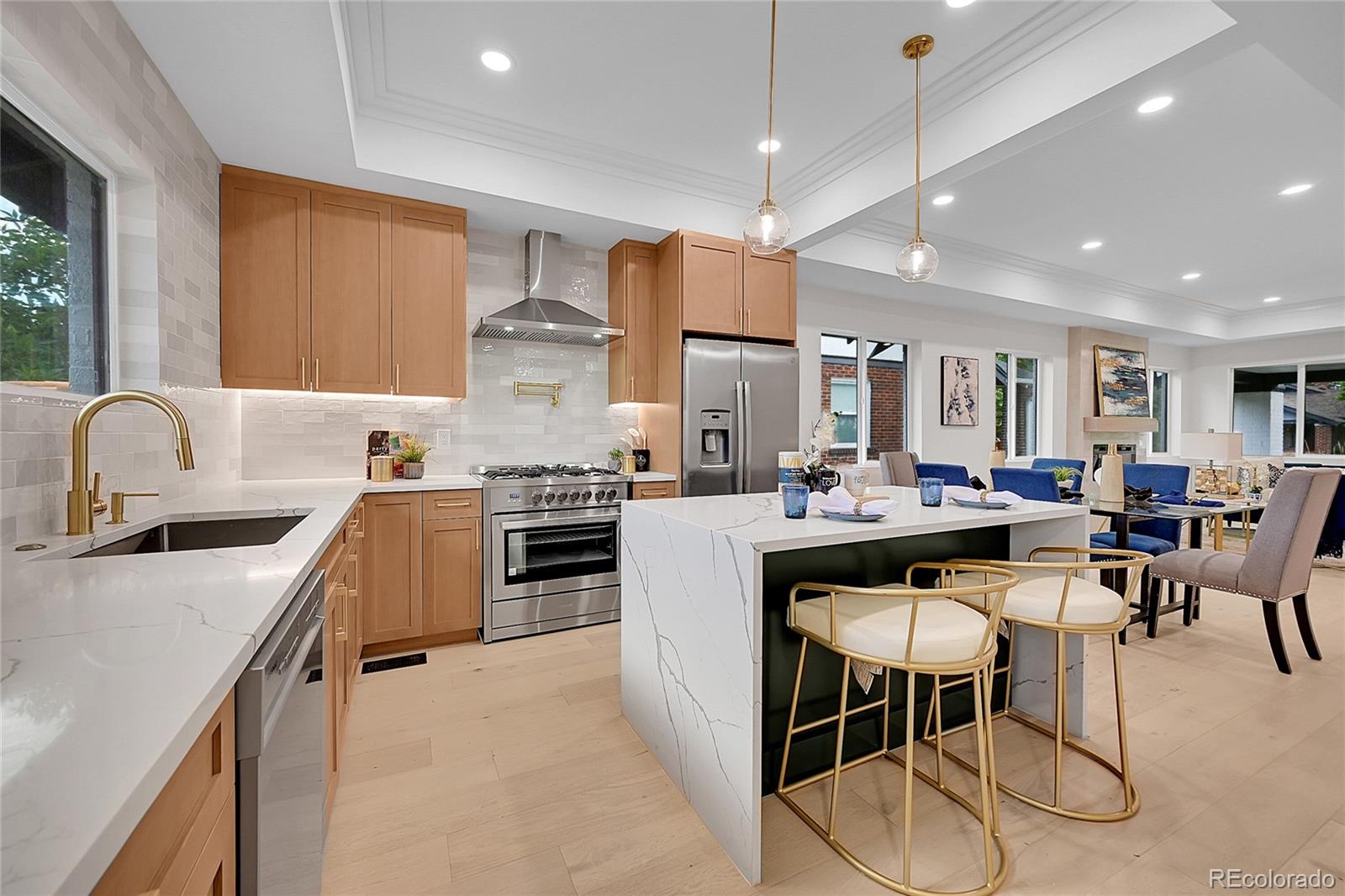 1908 S Lincoln Street