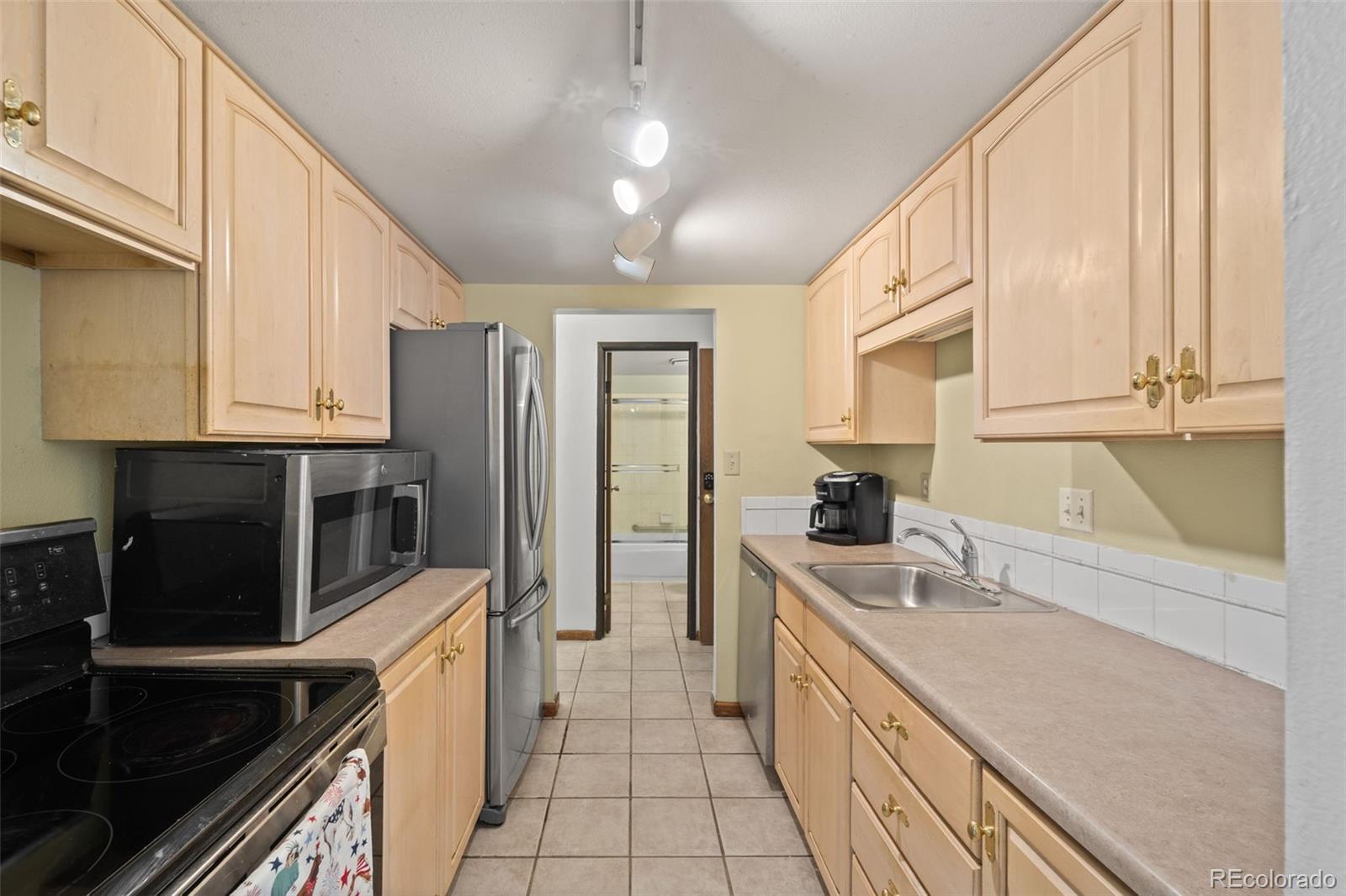 7780 W 38th Avenue Unit: 102