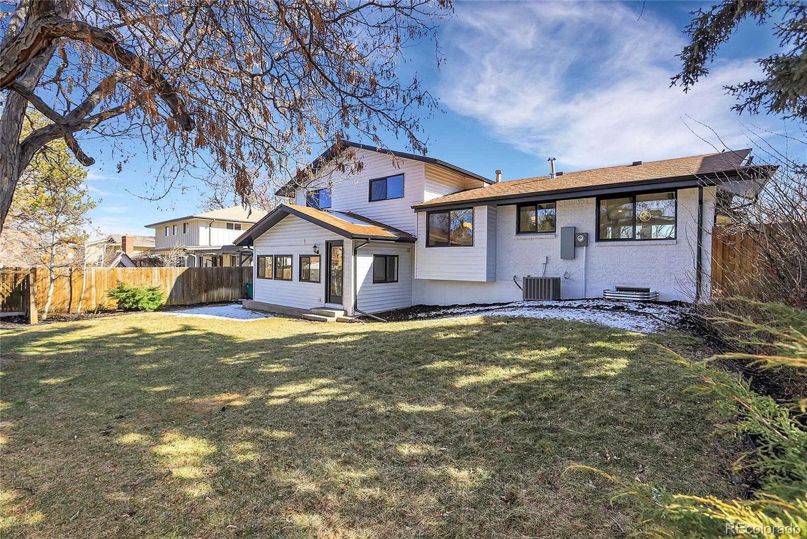 7641 E Oxford Avenue