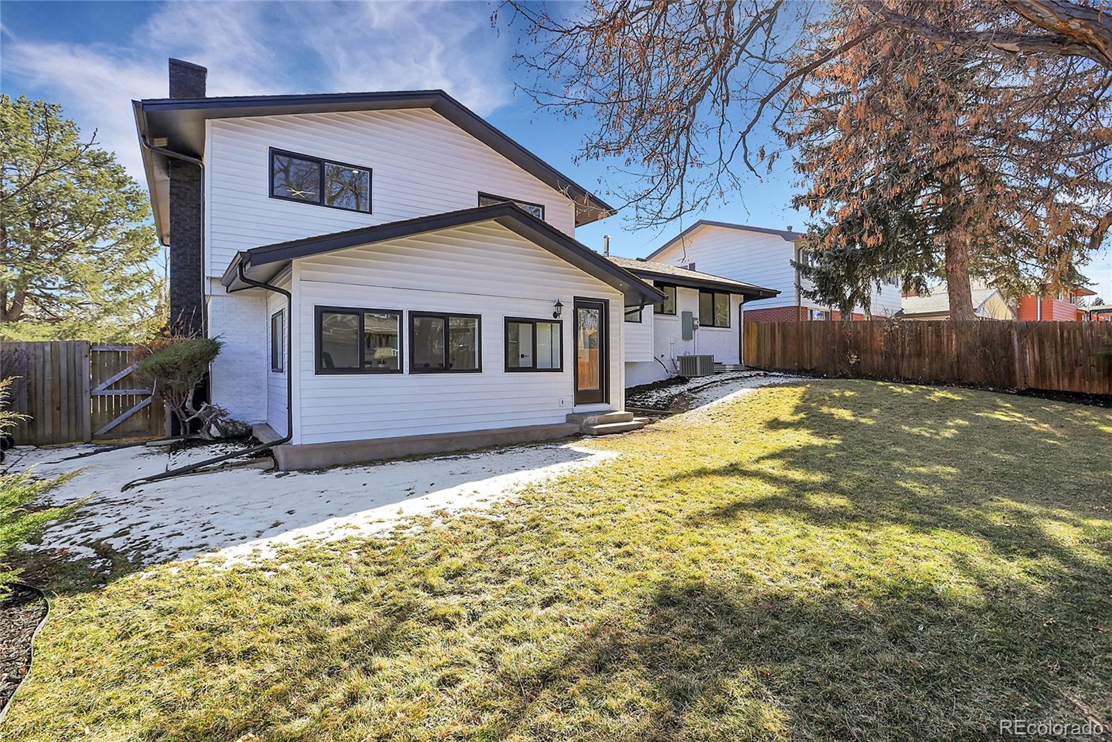 7641 E Oxford Avenue