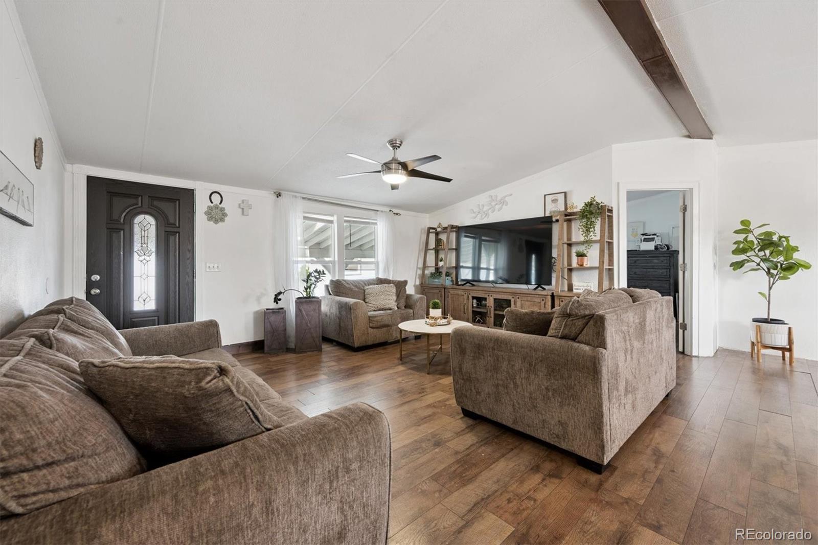 1500 W Thornton Parkway