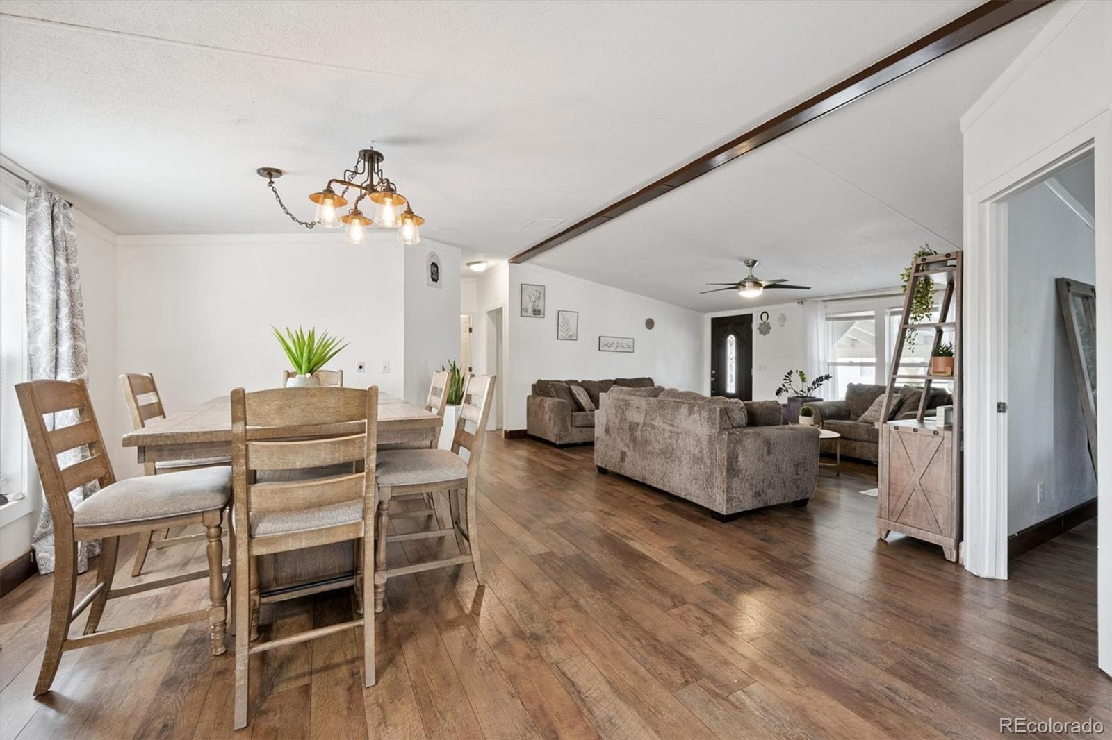 1500 W Thornton Parkway