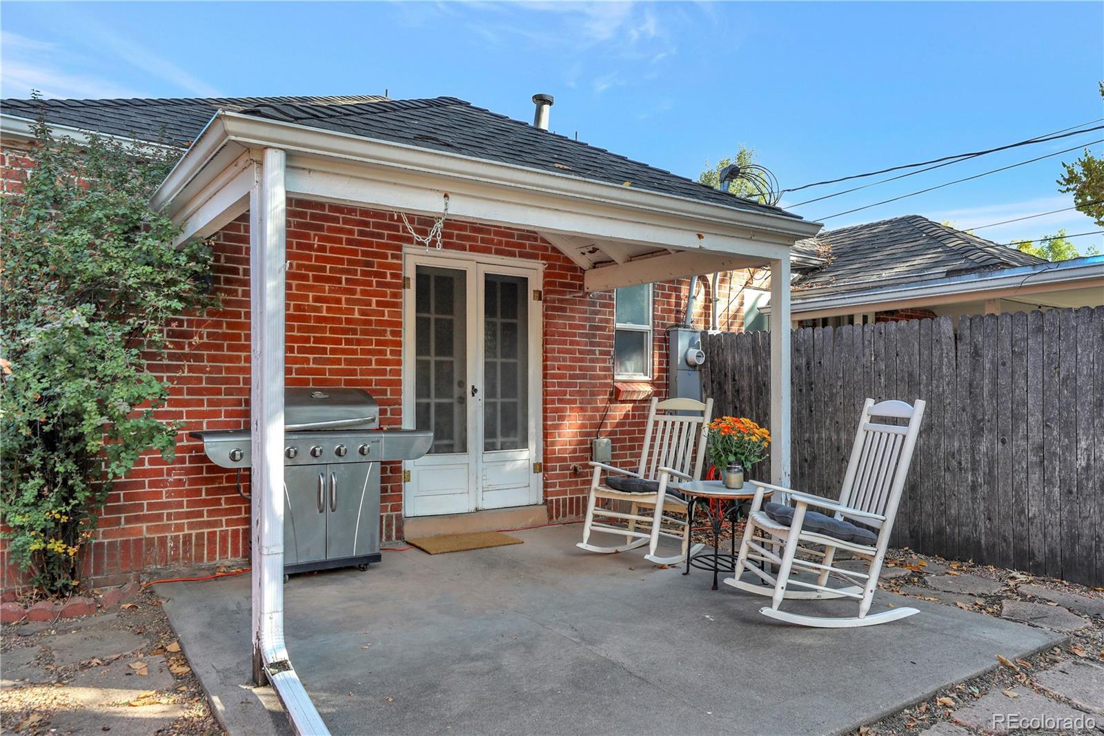 1269 Krameria Street