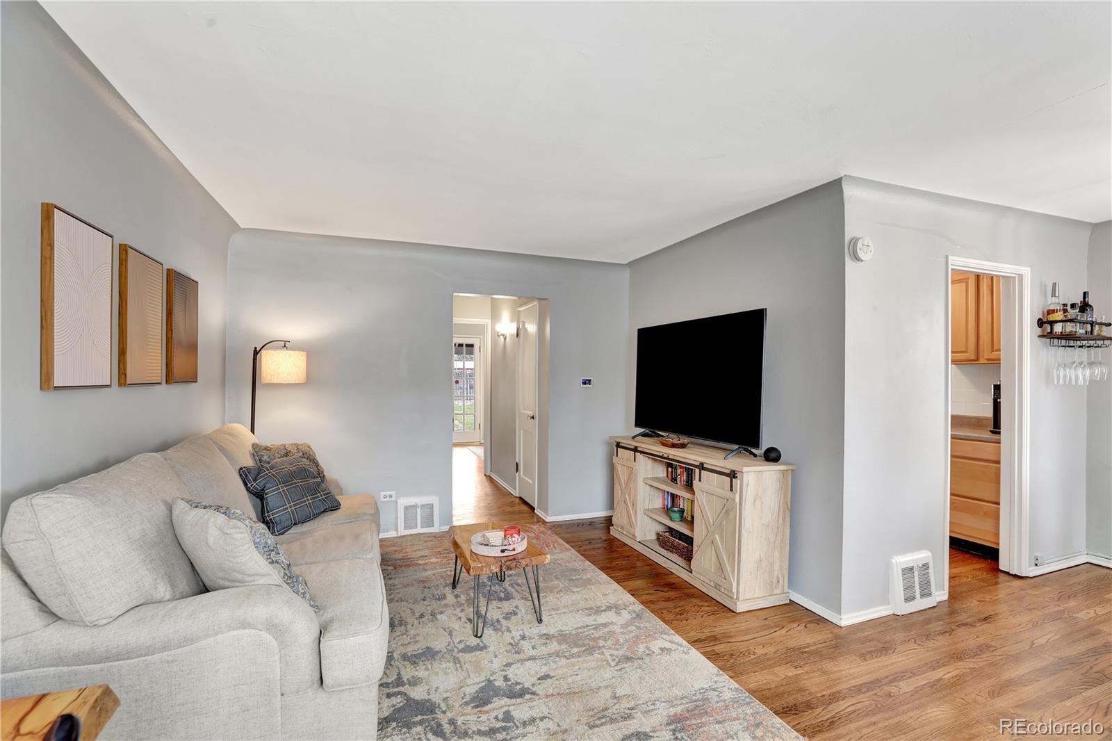 1269 Krameria Street