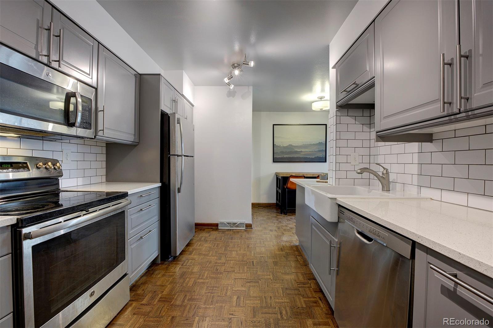 3556 S Hillcrest Drive Unit: 9