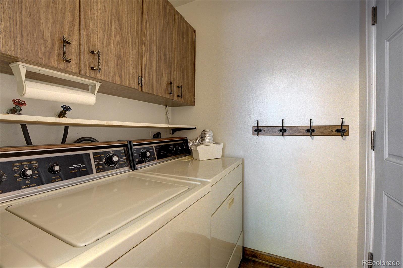 3556 S Hillcrest Drive Unit: 9