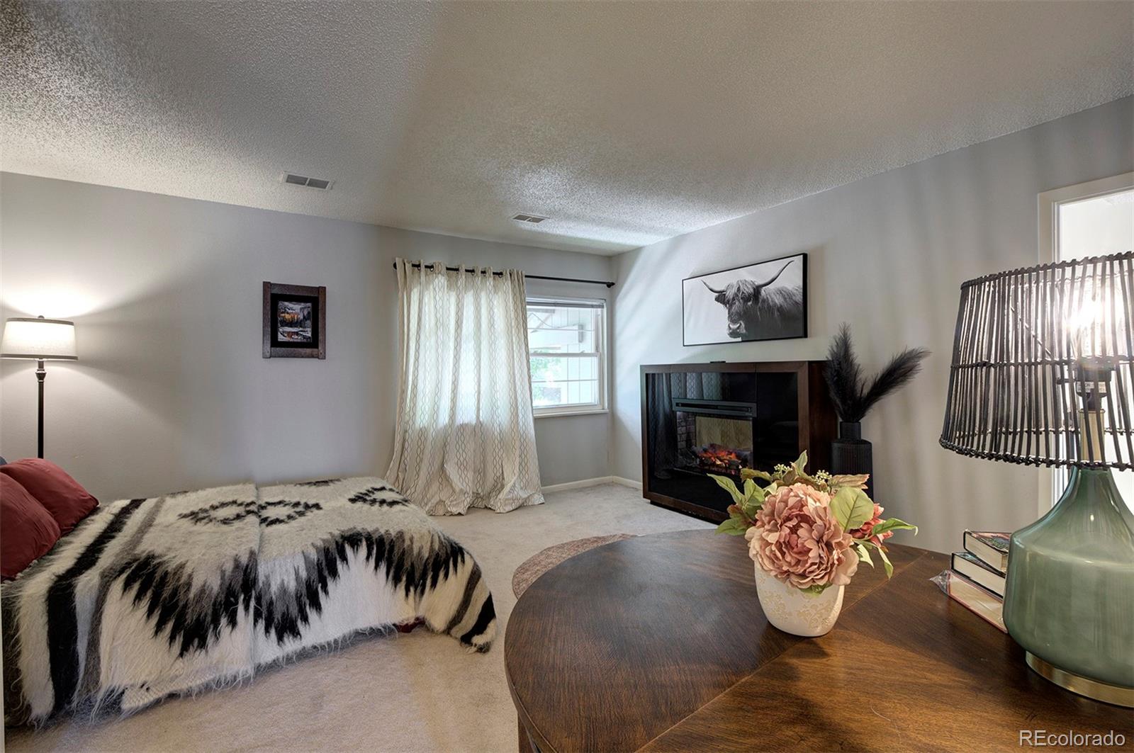 3556 S Hillcrest Drive Unit: 9