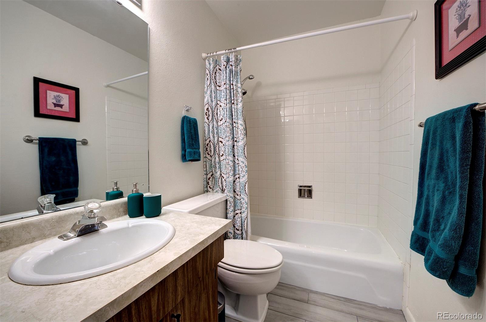 3556 S Hillcrest Drive Unit: 9