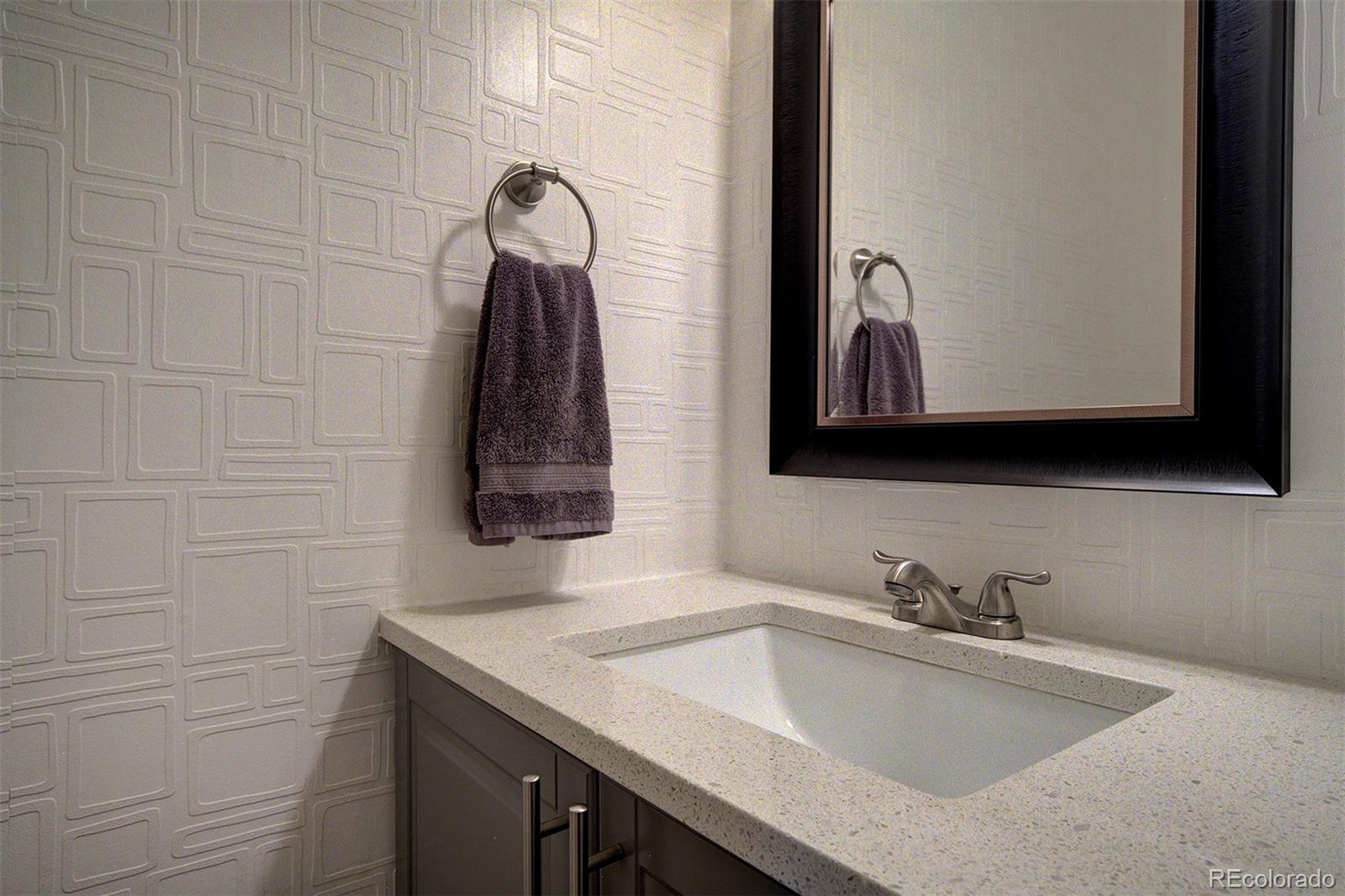 3556 S Hillcrest Drive Unit: 9