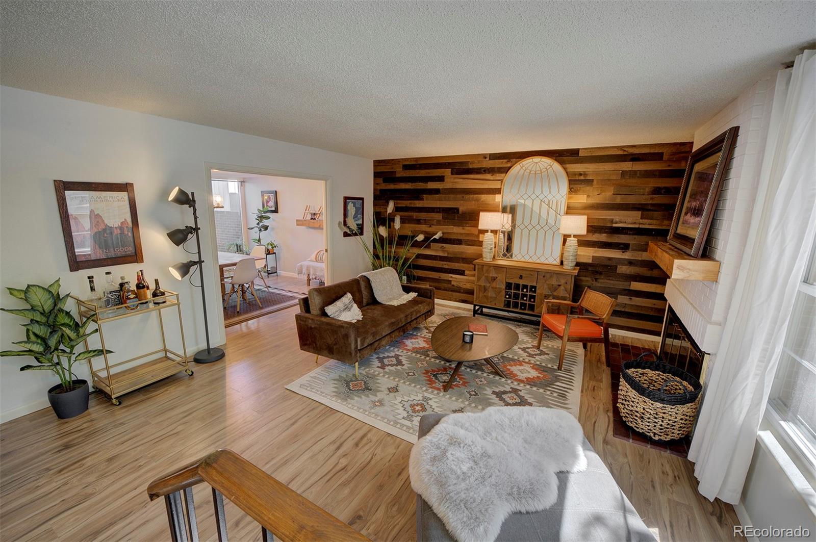 3556 S Hillcrest Drive Unit: 9