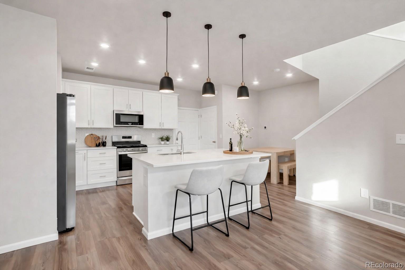 11424 W Belleview Drive