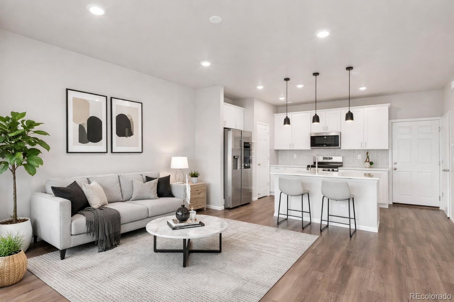 11424 W Belleview Drive