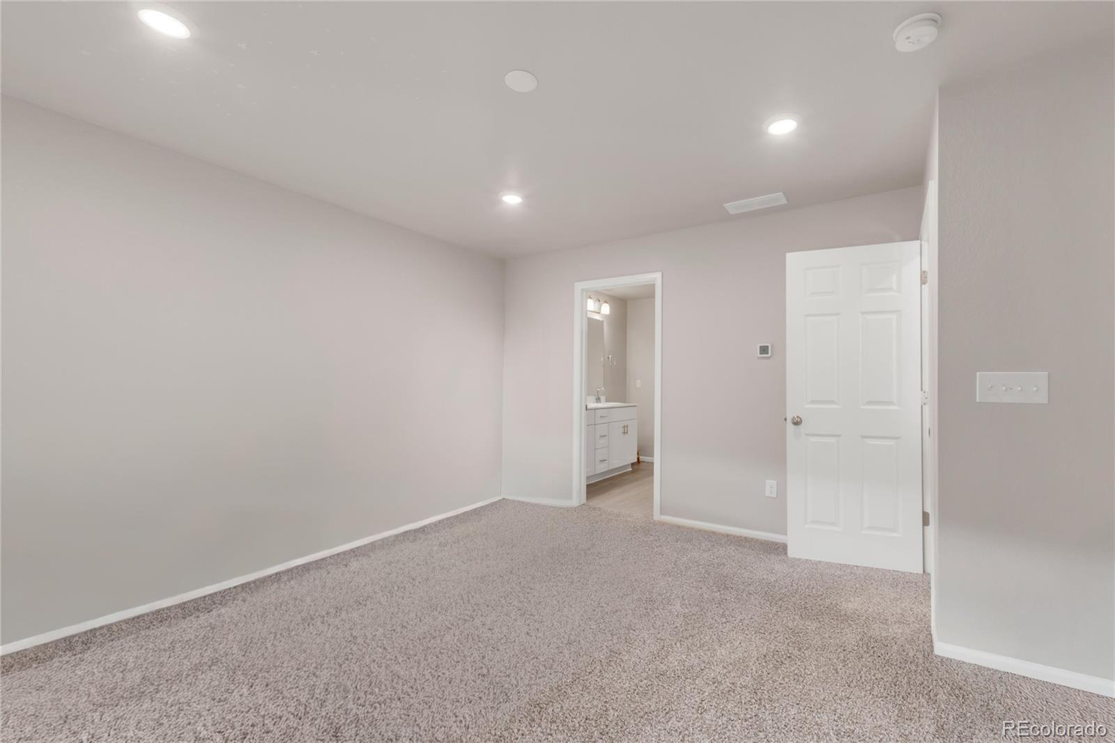 11424 W Belleview Drive