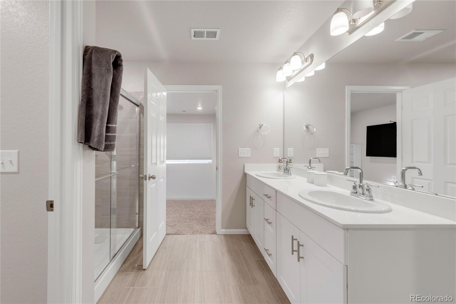 11424 W Belleview Drive