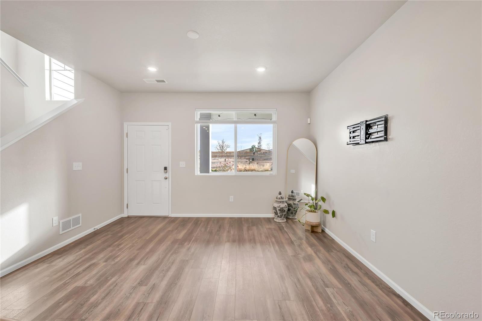 11424 W Belleview Drive