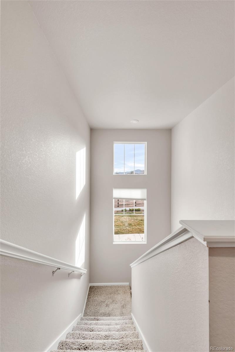 11424 W Belleview Drive