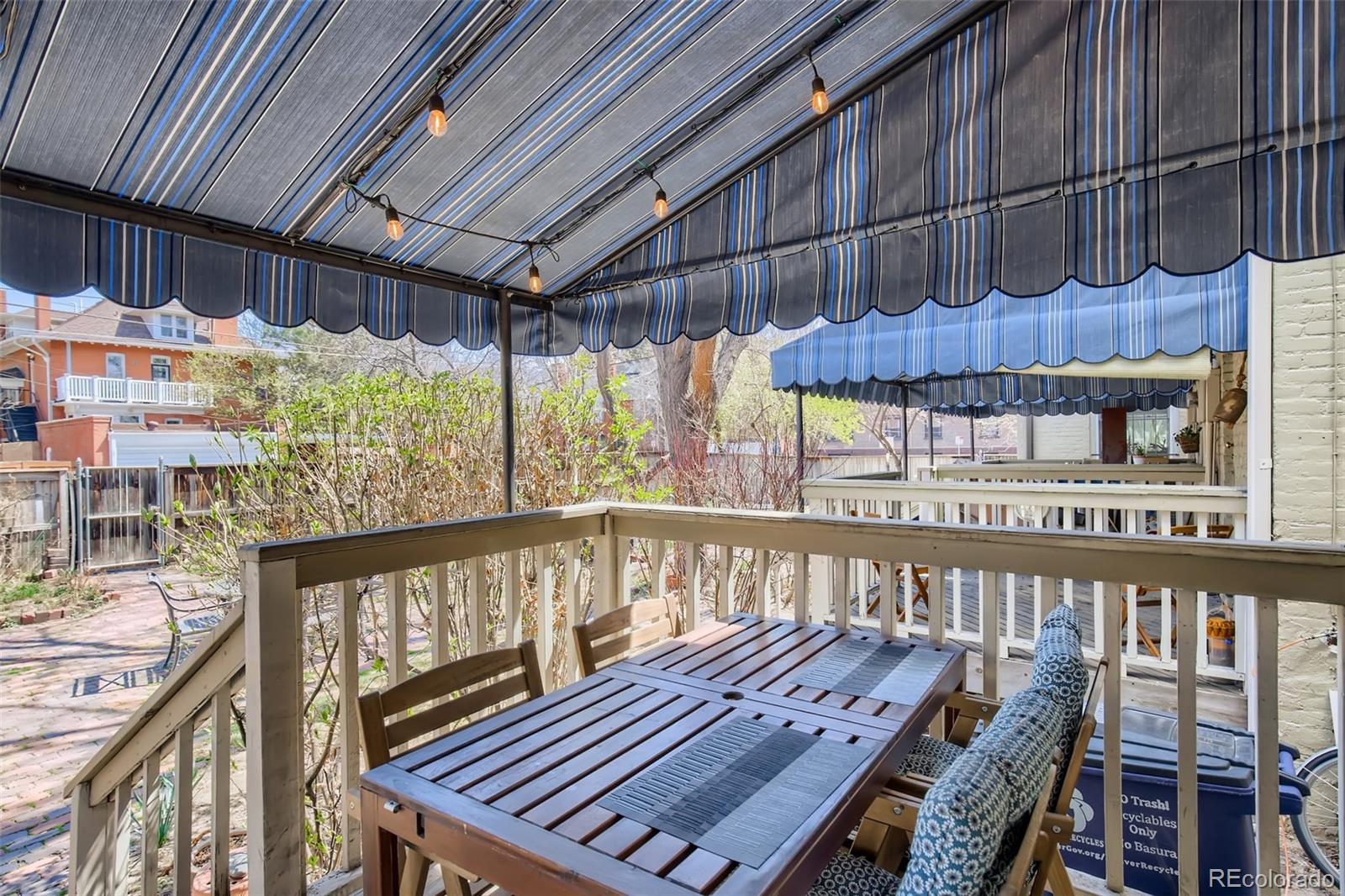 1112 N Corona