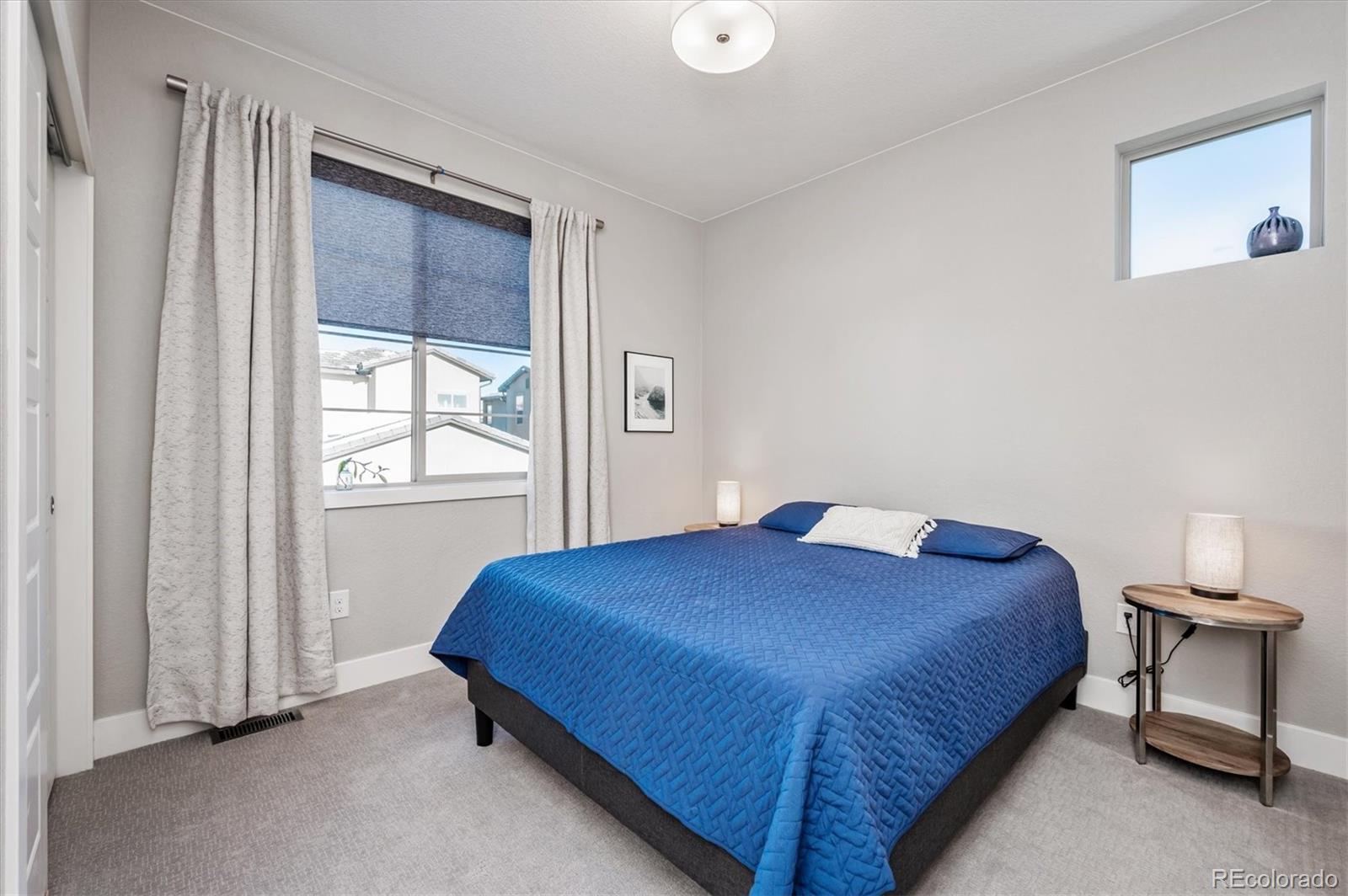 15523 W La Salle Place