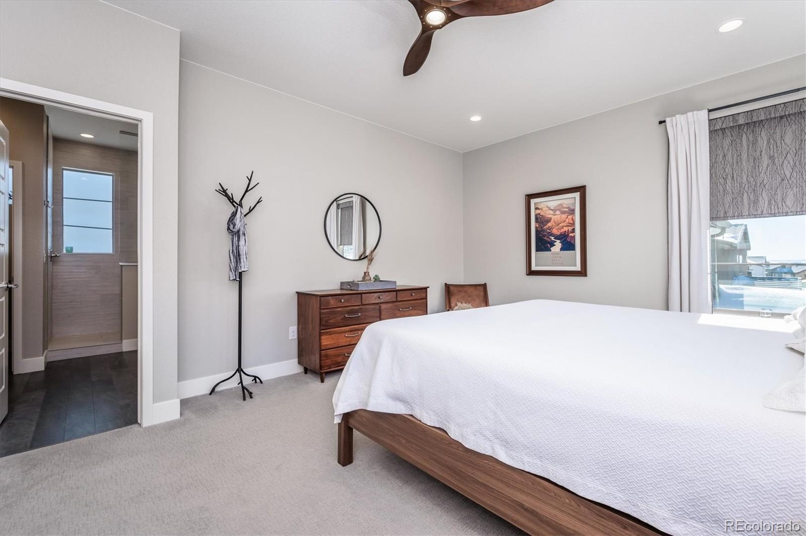 15523 W La Salle Place