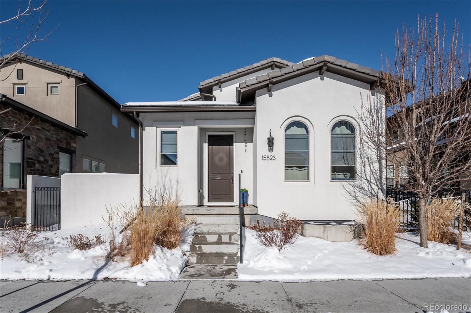 15523 W La Salle Place