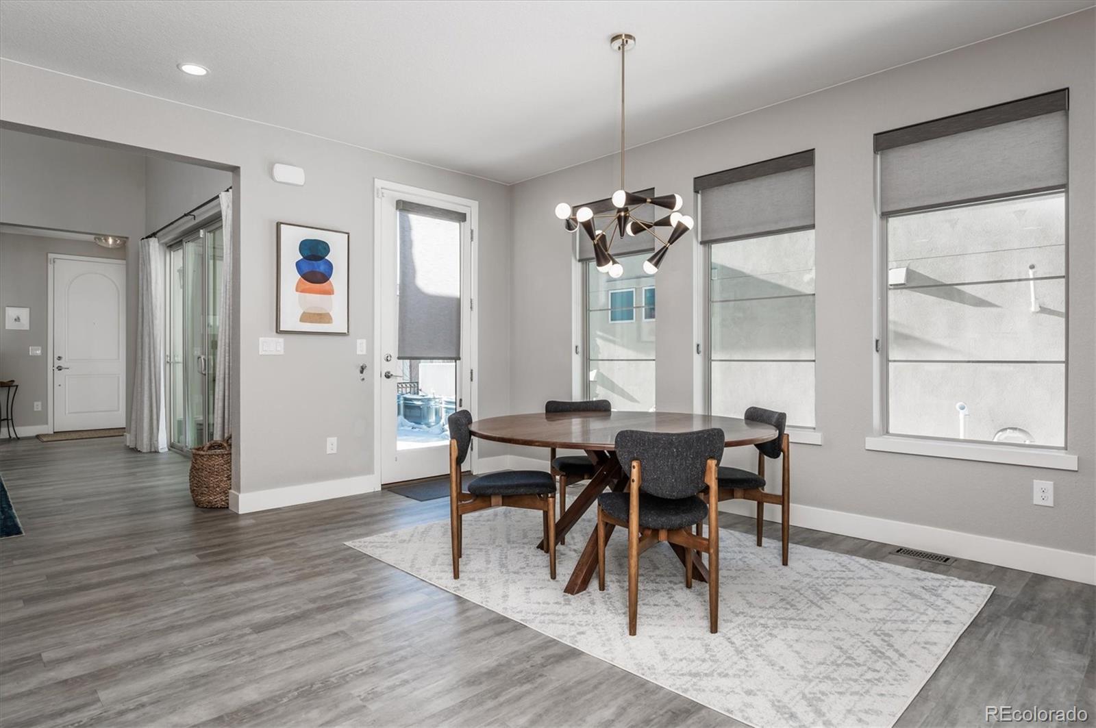 15523 W La Salle Place