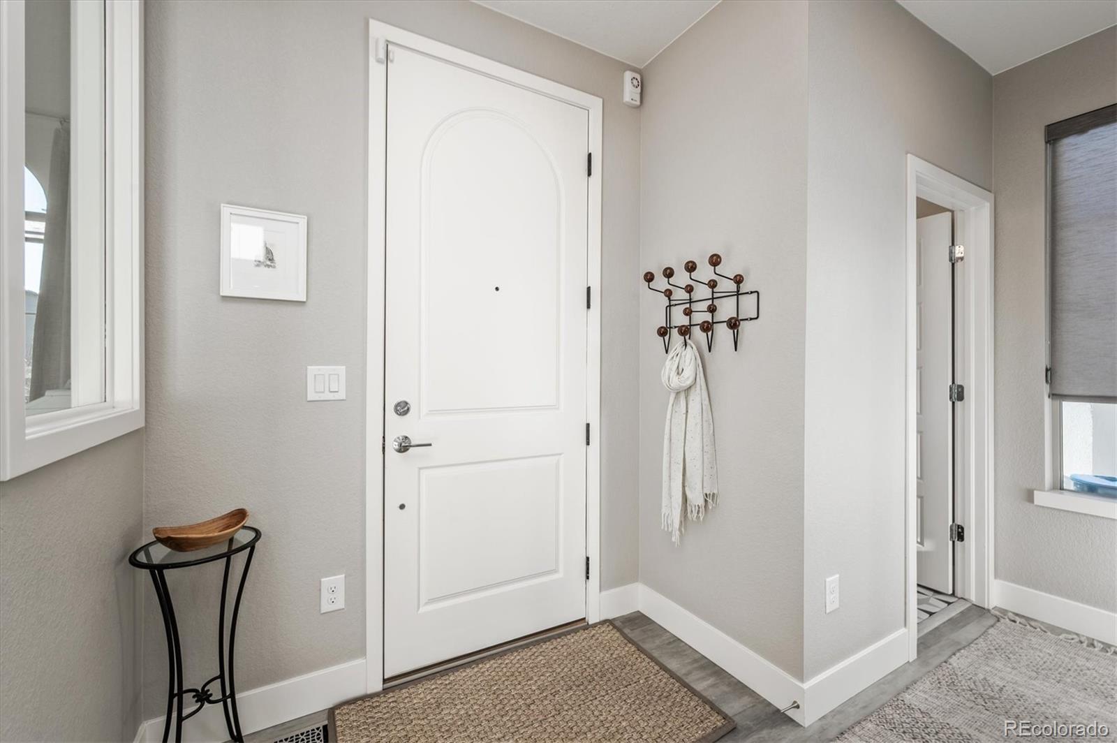 15523 W La Salle Place